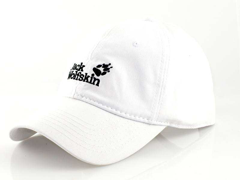 Кепка Jack Wolfskin в белом цвете.